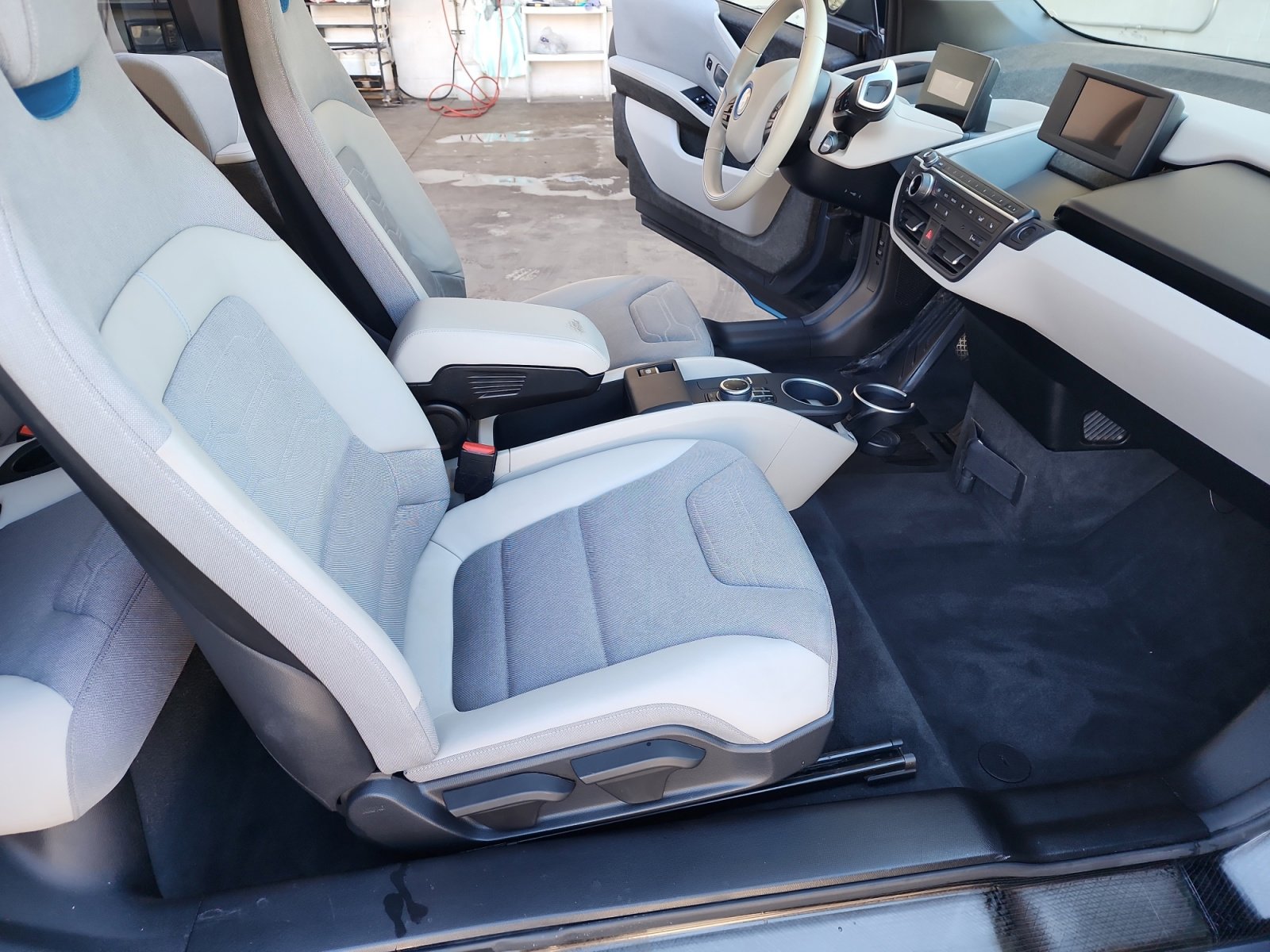 Used 2018 BMW i3 image 19