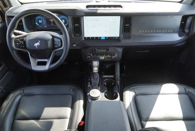Used 2025 Ford Bronco Badlands w/ Sasquatch Package AWD/4WD image 12