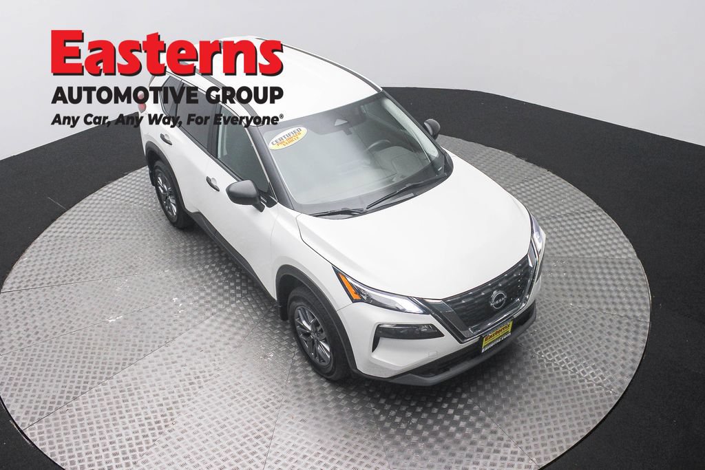 Used 2023 Nissan Rogue S AWD/4WD image 3