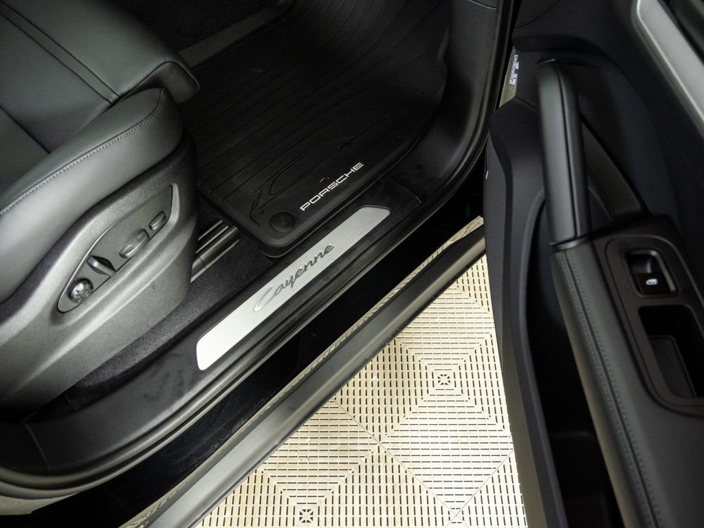 New 2026 Porsche Cayenne image 26