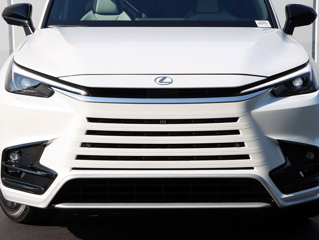 New 2026 Lexus TX 500h AWD image 6