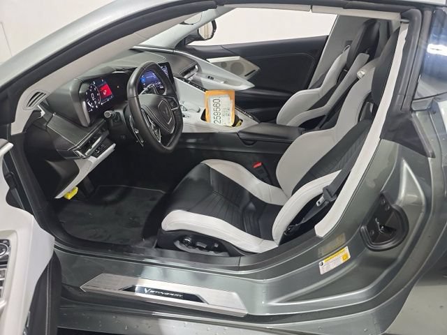 Used 2023 Chevrolet Corvette Stingray Premium Conv w/ Z51 Performance Package RWD image 7