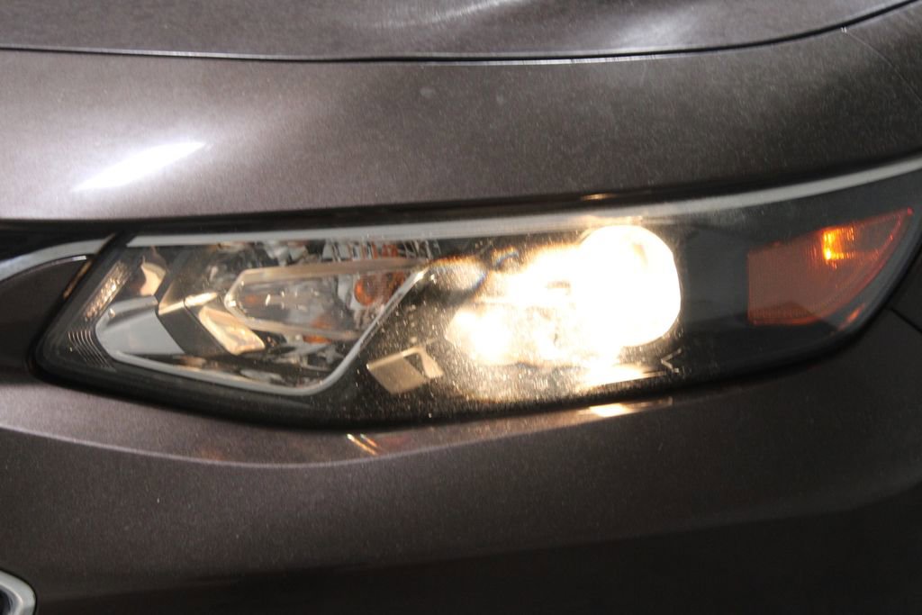 Used 2016 Chevrolet Malibu LT FWD image 44