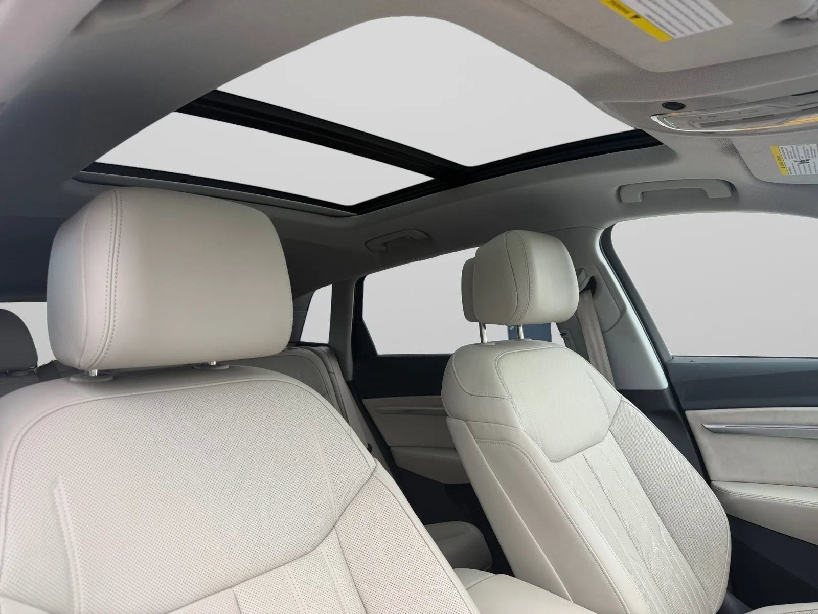Used 2019 Audi e-tron Prestige AWD/4WD image 37