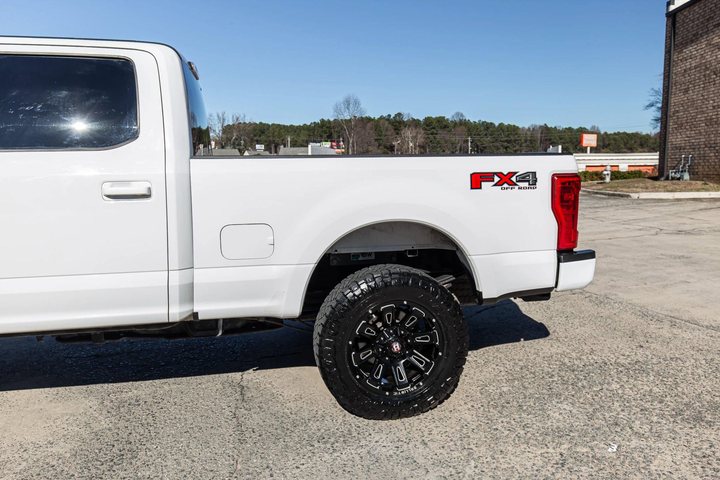 Used 2018 Ford F250 XLT w/ XLT Value Package image 7