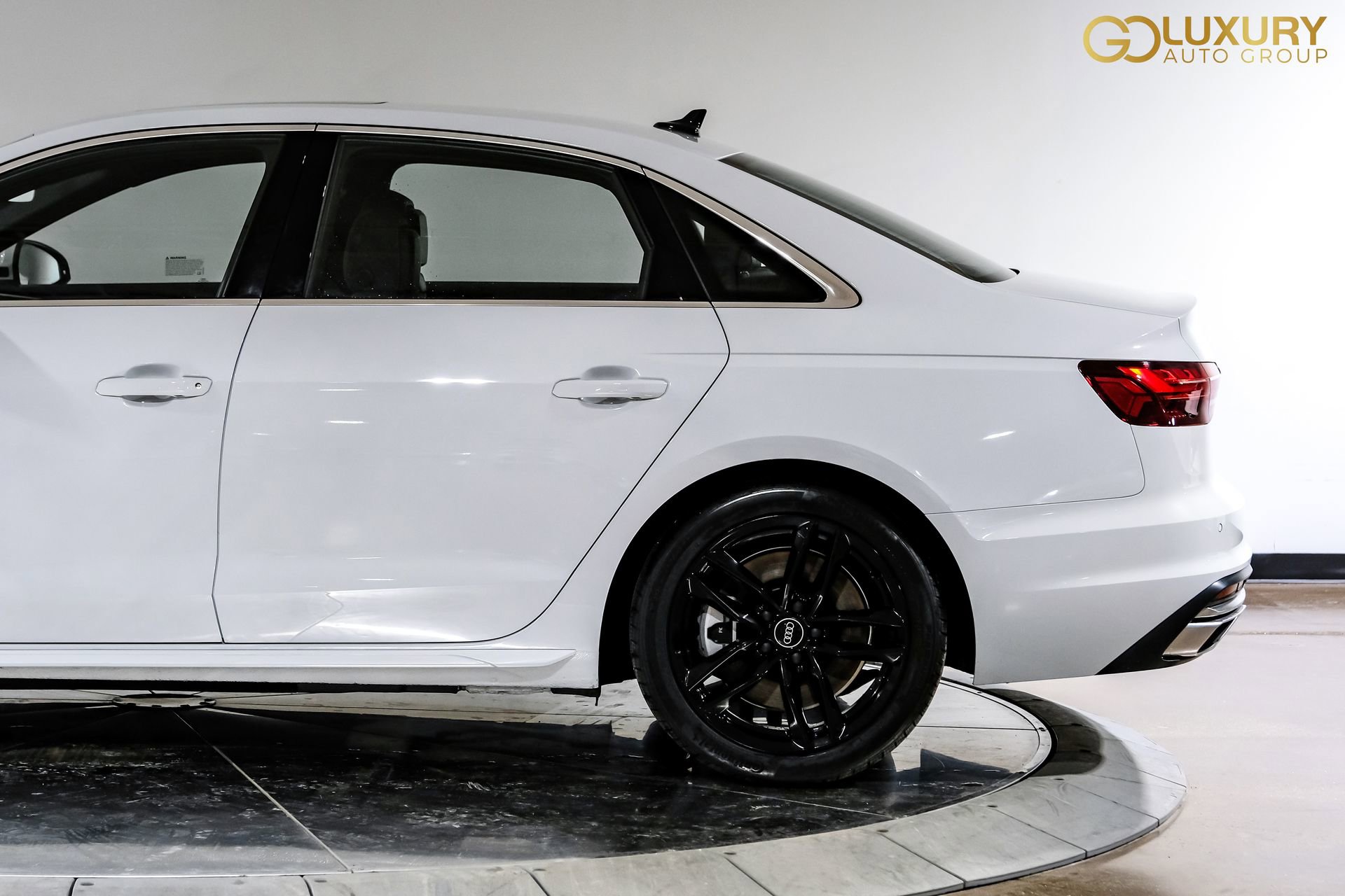 Used 2024 Audi A4 2.0T Premium Plus w/ Premium Plus Package image 15