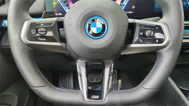 Used 2025 BMW i5 eDrive40i w/ M Sport Package image 40