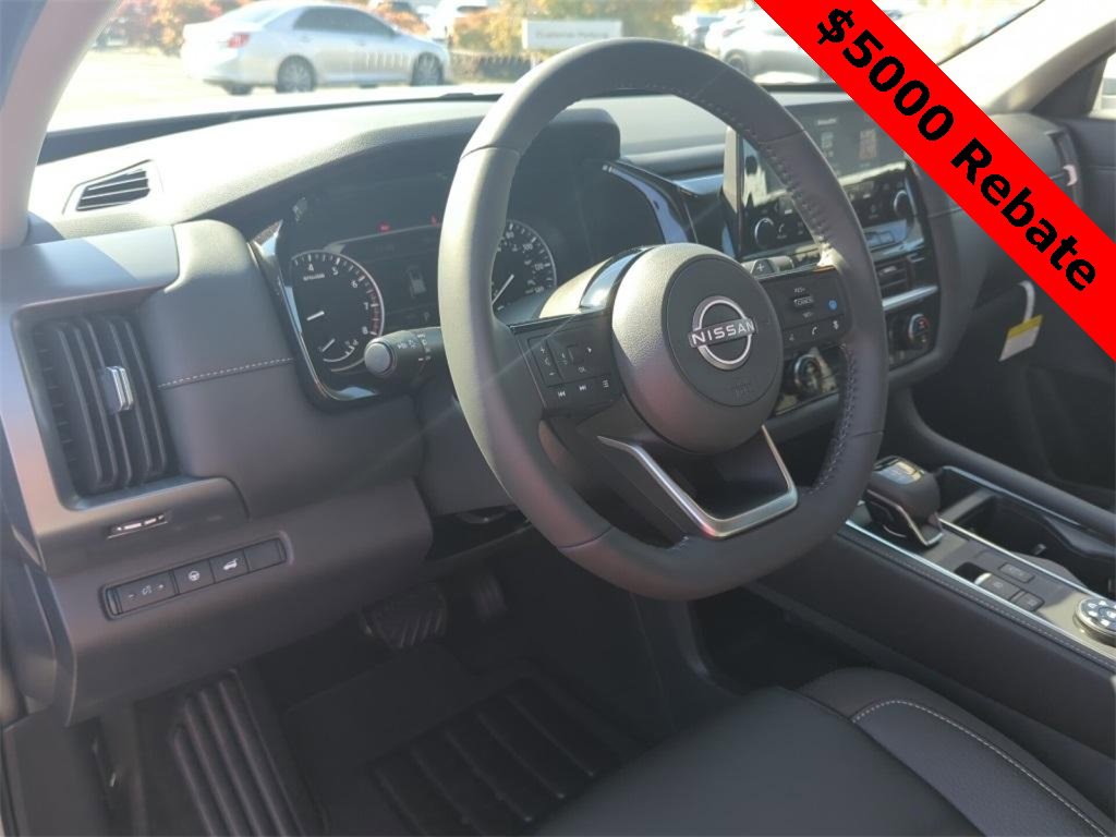 New 2025 Nissan Pathfinder SL w/ Cargo Package image 18