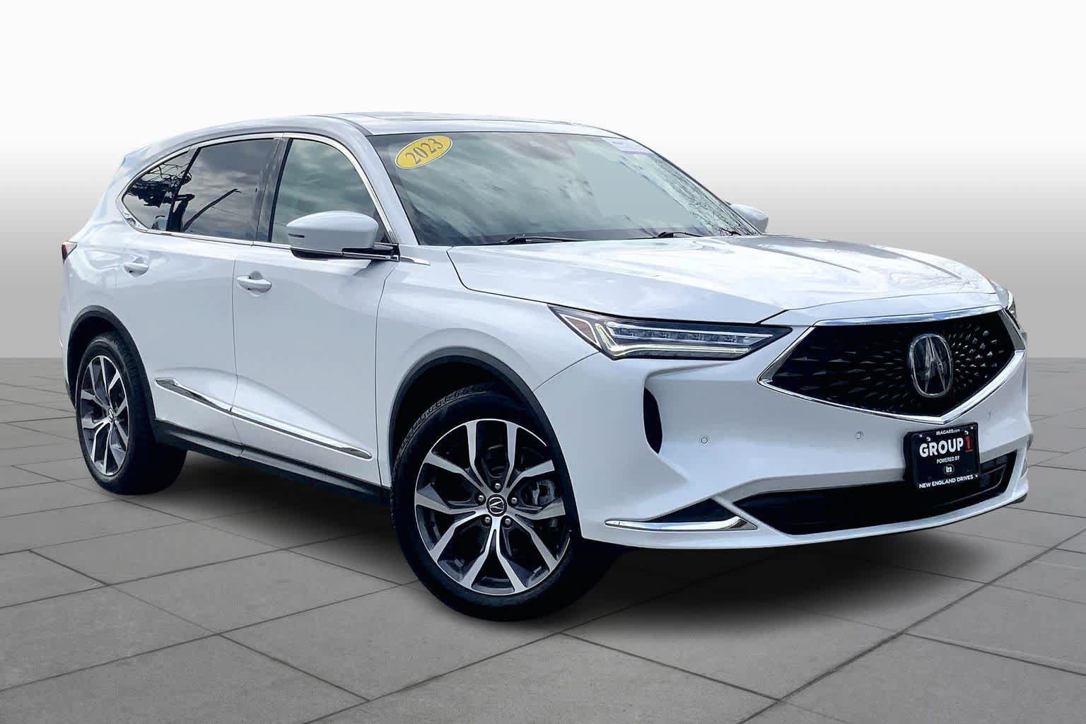 Used 2023 Acura MDX w/ Technology Package AWD/4WD image 4