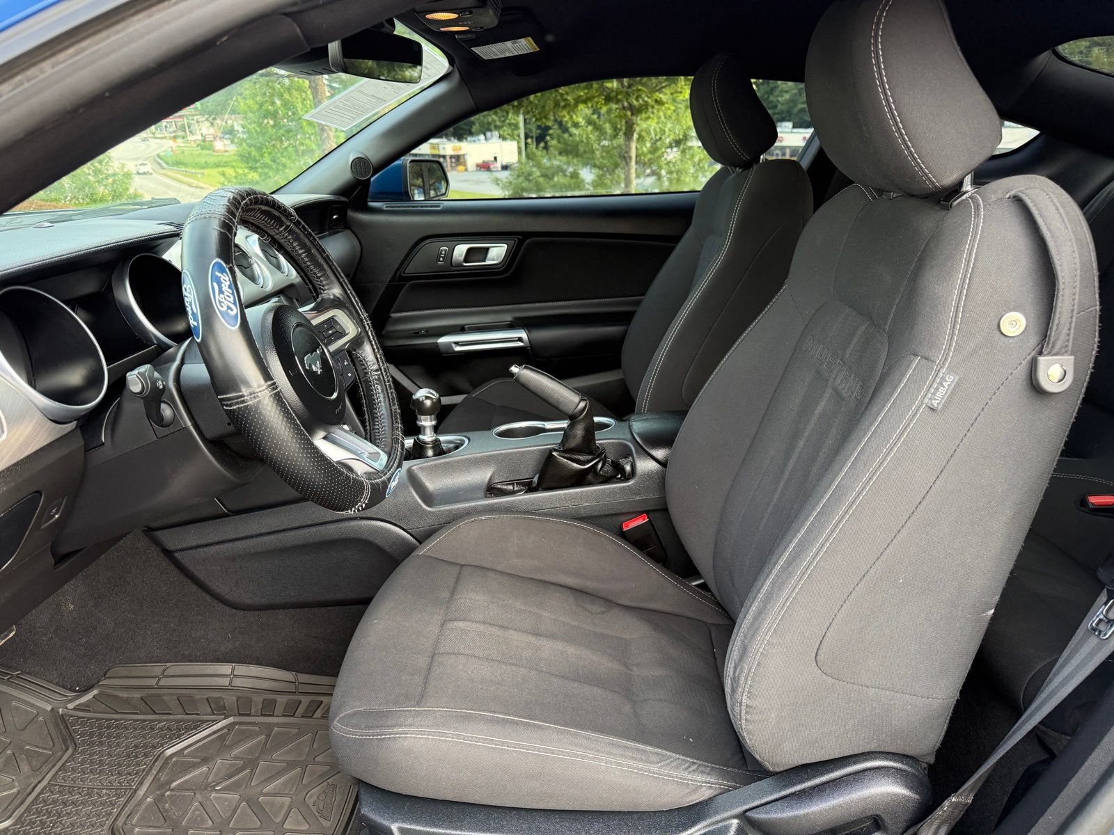 Used 2022 Ford Mustang GT RWD image 33