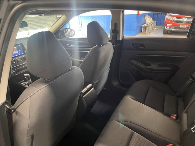 Used 2024 Nissan Altima 2.5 SV image 17