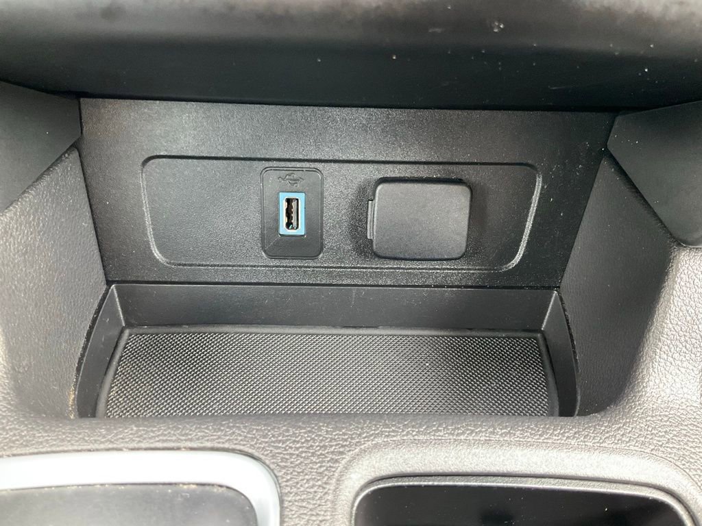 Used 2019 Ford Escape SEL image 11