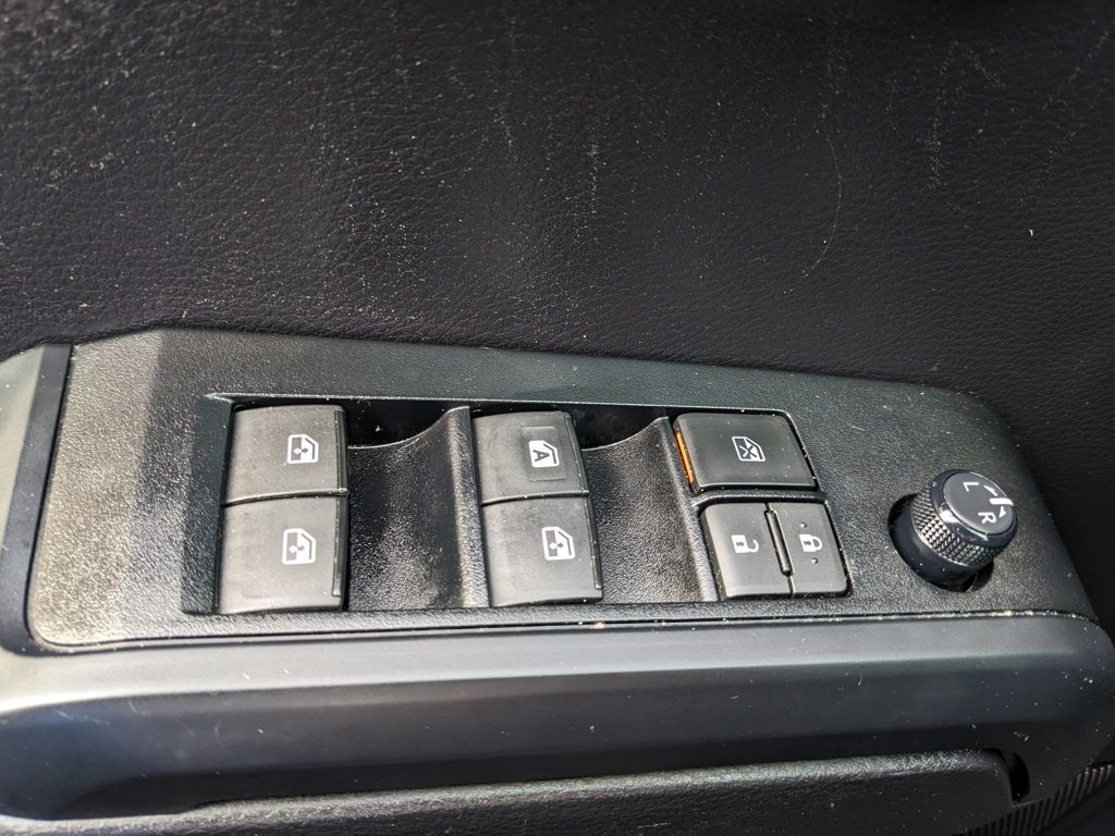 Used 2021 Toyota Tacoma SR image 46