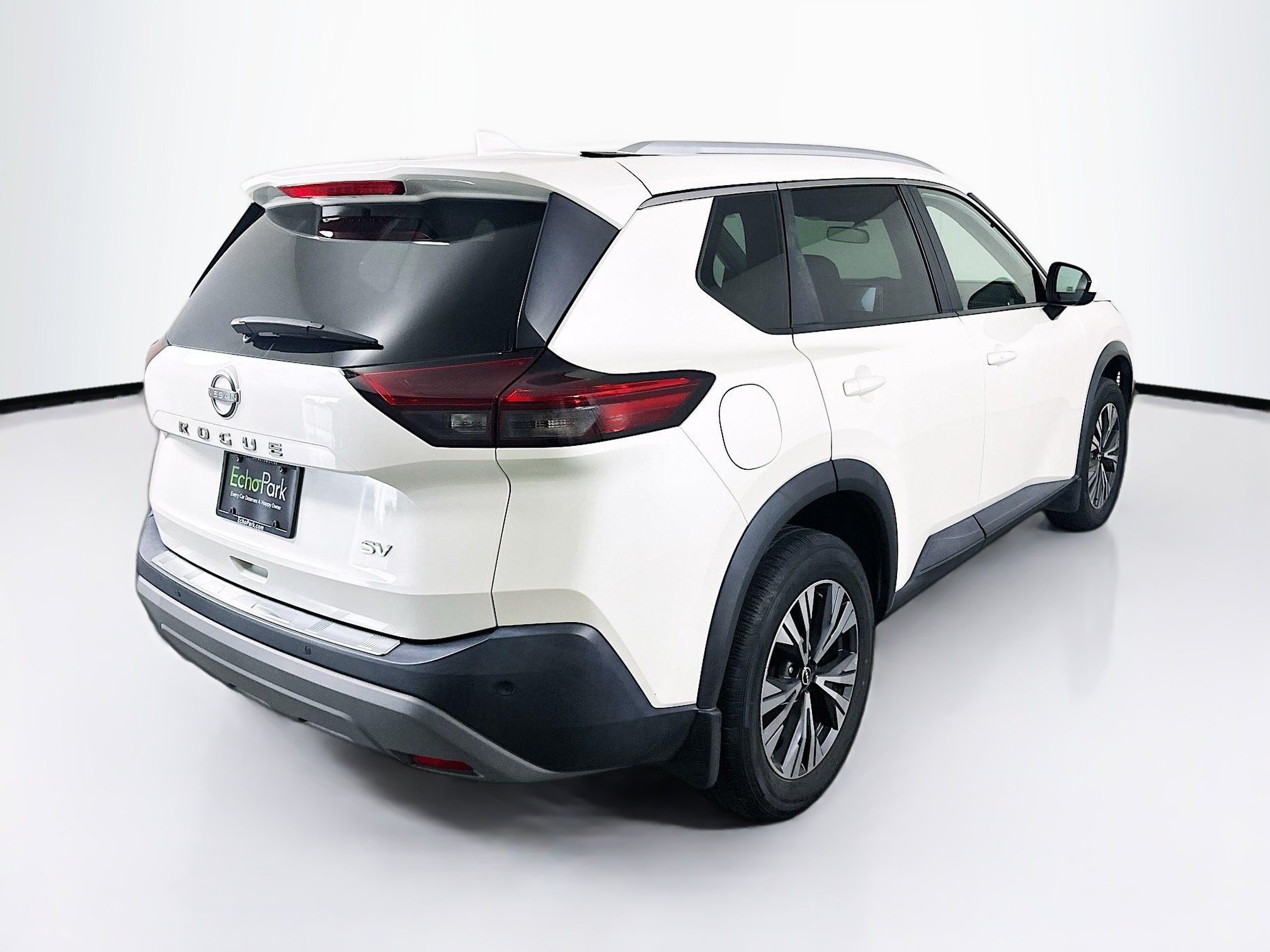 Used 2023 Nissan Rogue SV w/ SV Premium B Package FWD image 9
