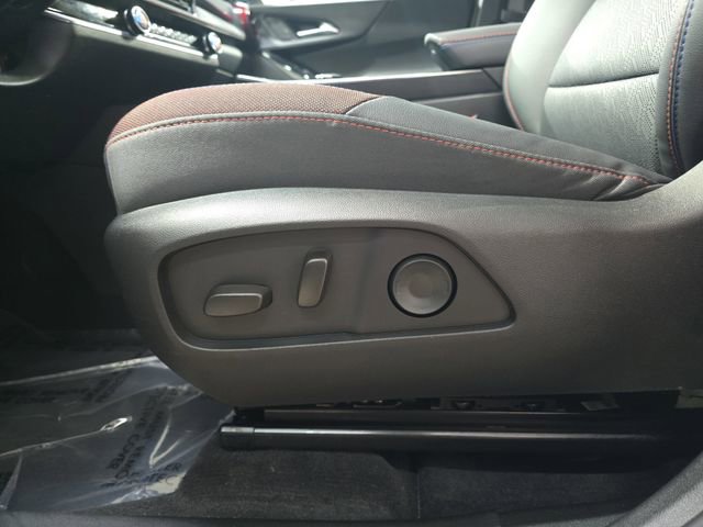 Used 2025 Chevrolet Equinox RS w/ Safety and Technology Package AWD/4WD image 33