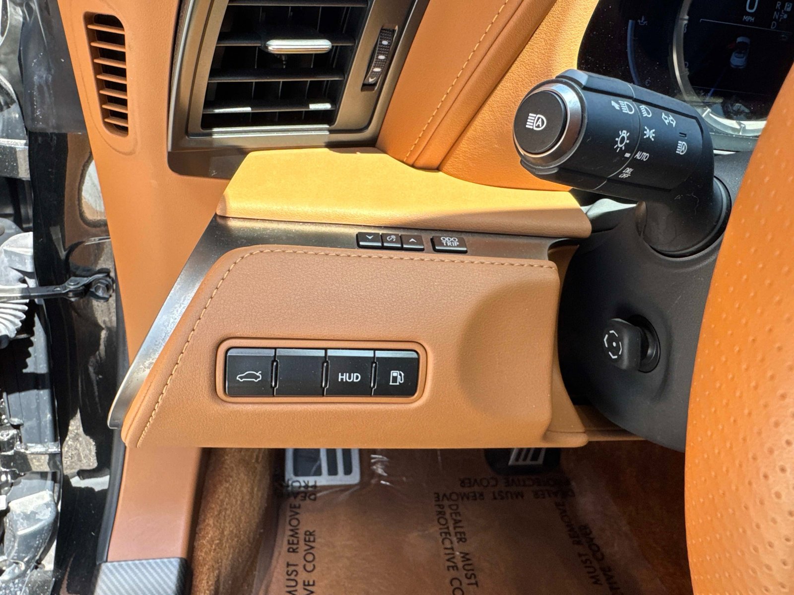 Certified 2022 Lexus LC 500 Convertible w/ Touring Package image 25