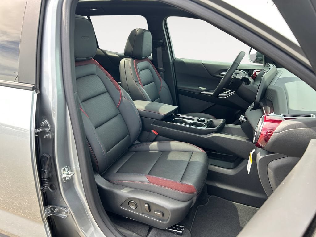 New 2026 Chevrolet Equinox RS w/ Convenience Package III AWD/4WD image 24