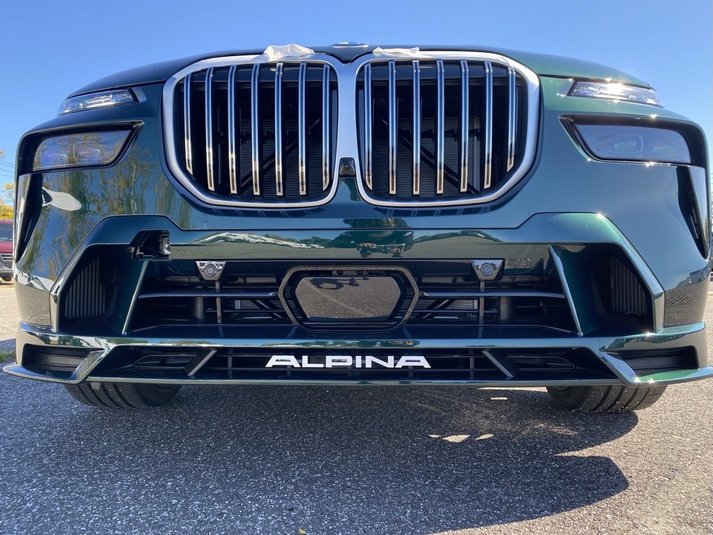 New 2026 BMW ALPINA XB7 image 3
