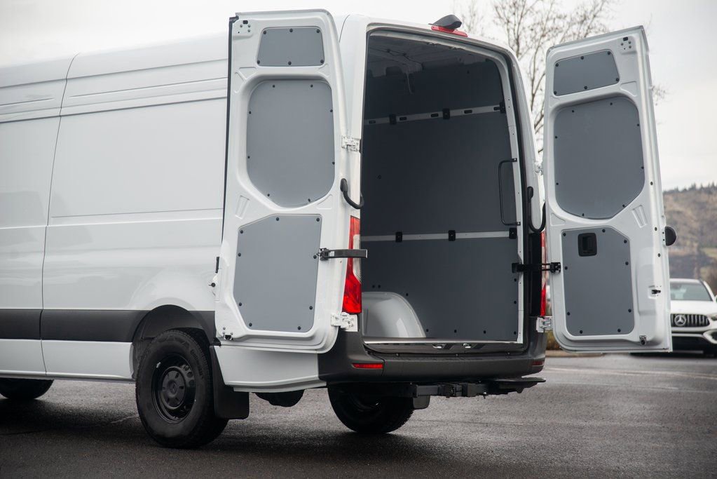 New 2025 Mercedes-Benz Sprinter 2500 image 18