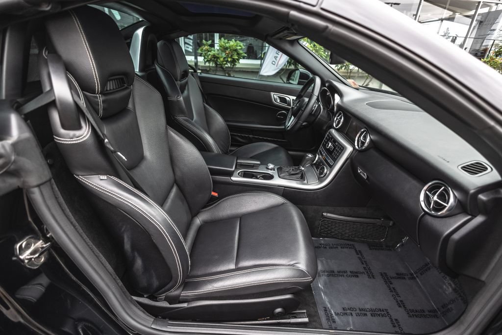 Used 2012 Mercedes-Benz SLK 250 image 23