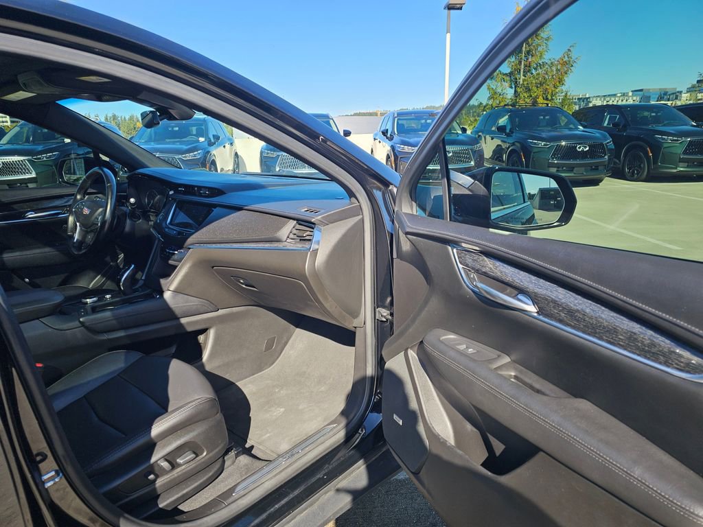 Used 2021 Cadillac XT5 Premium Luxury image 12