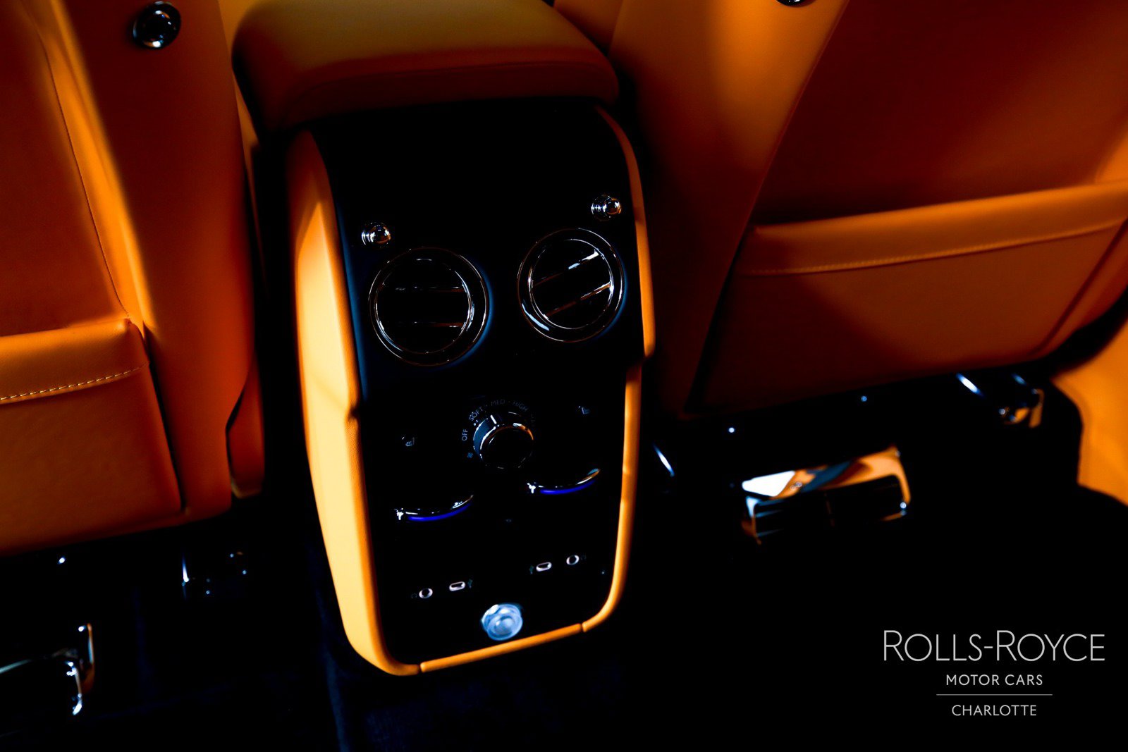 New 2026 Rolls-Royce Cullinan AWD/4WD image 21