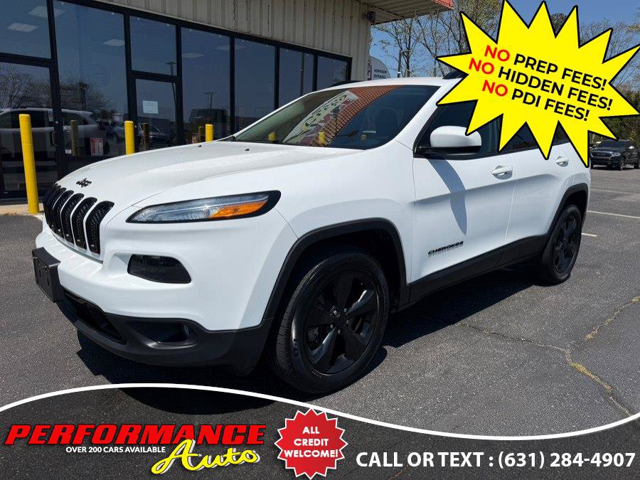 Used 2018 Jeep Cherokee Latitude w/ Altitude Package AWD/4WD image 4