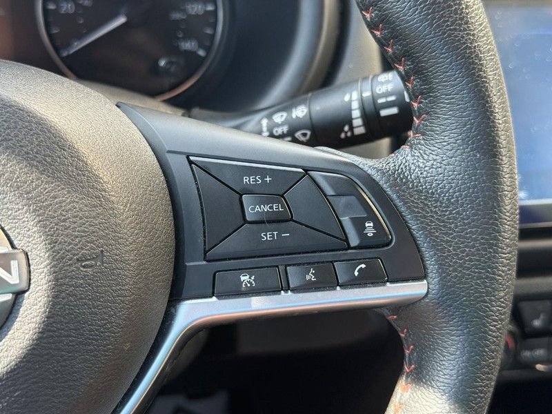 Used 2023 Nissan Kicks SR w/ SR Premium Package FWD image 21