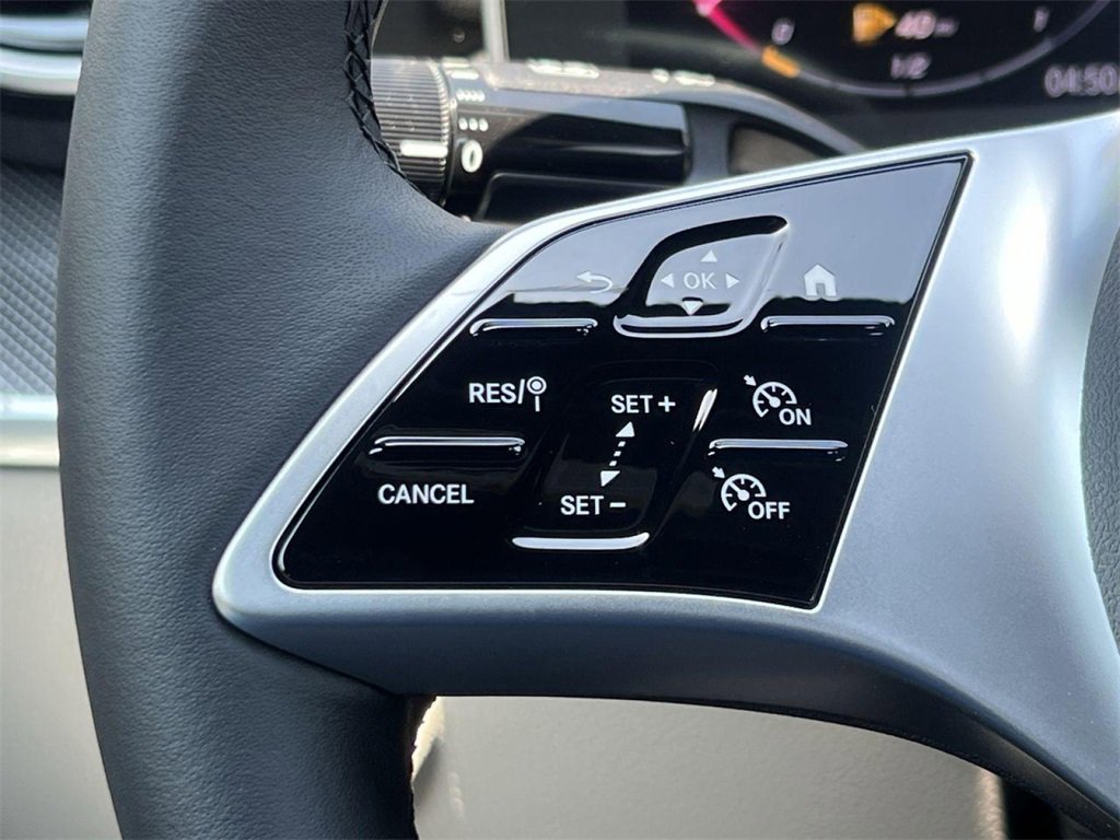 Used 2025 Mercedes-Benz C 300 4MATIC Sedan image 30