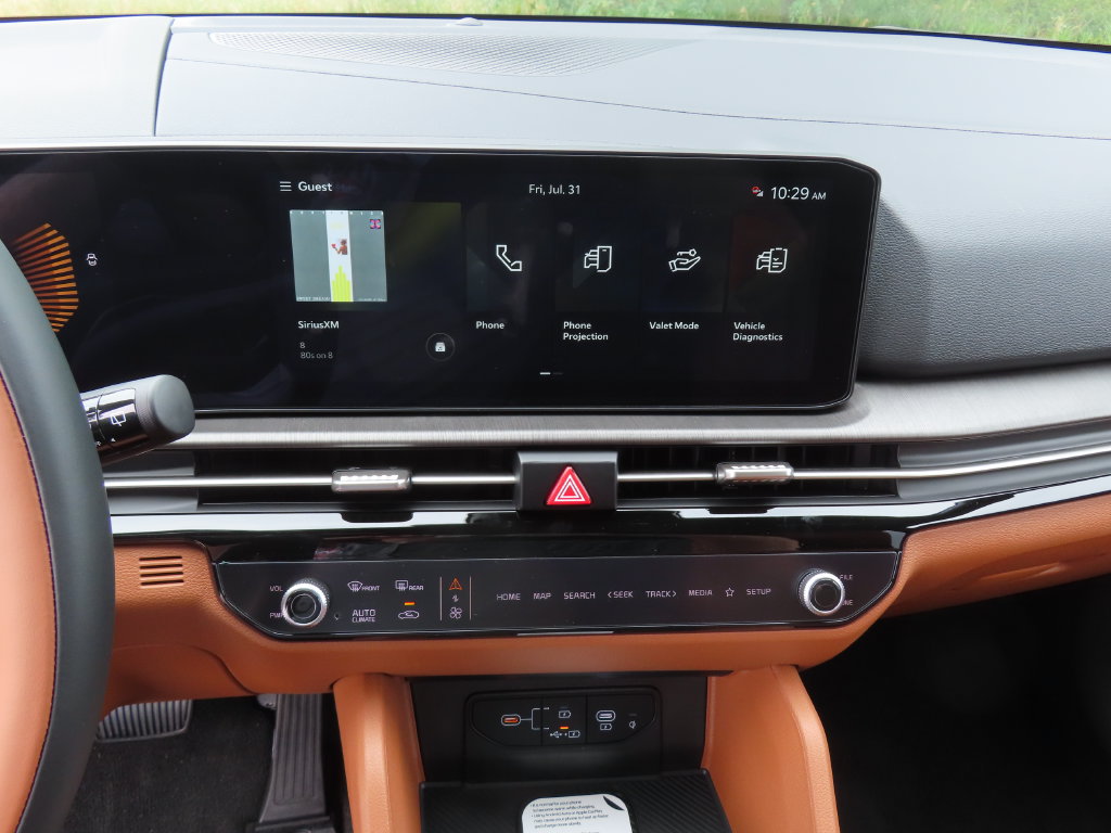 New 2026 Kia Sportage X-Line w/ X-Line Premium Package AWD/4WD image 6