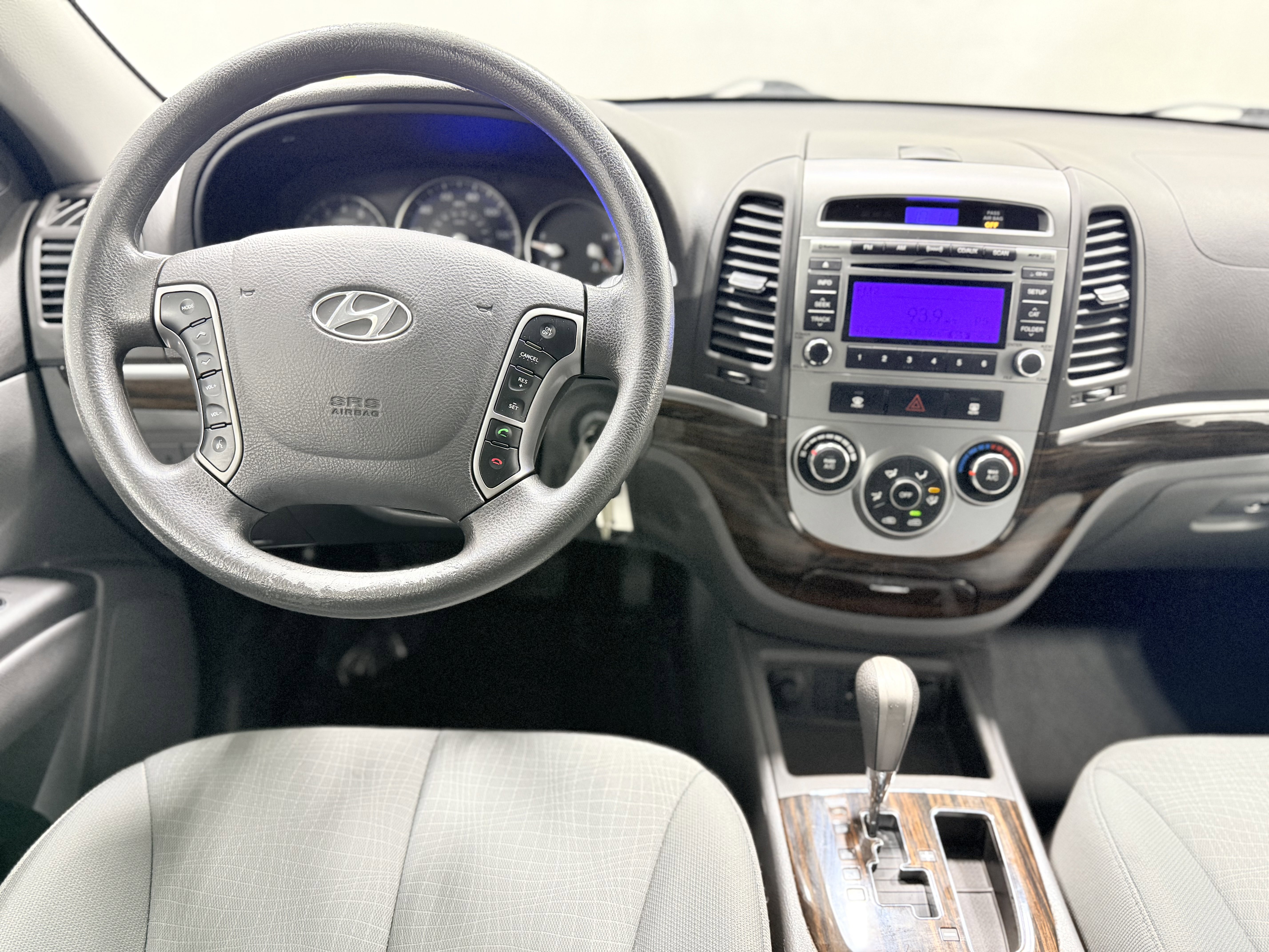 Used 2012 Hyundai Santa Fe GLS image 20