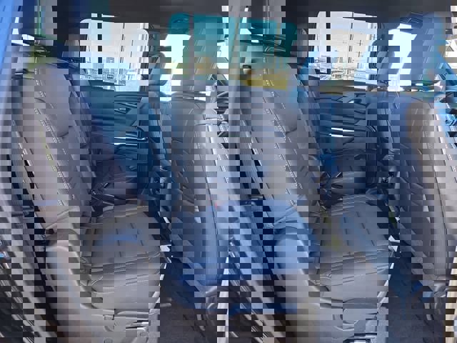 Used 2025 Chevrolet Traverse LT image 18