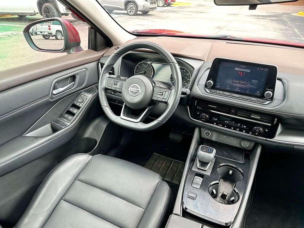 Used 2021 Nissan Rogue SV w/ Premium Package FWD image 19
