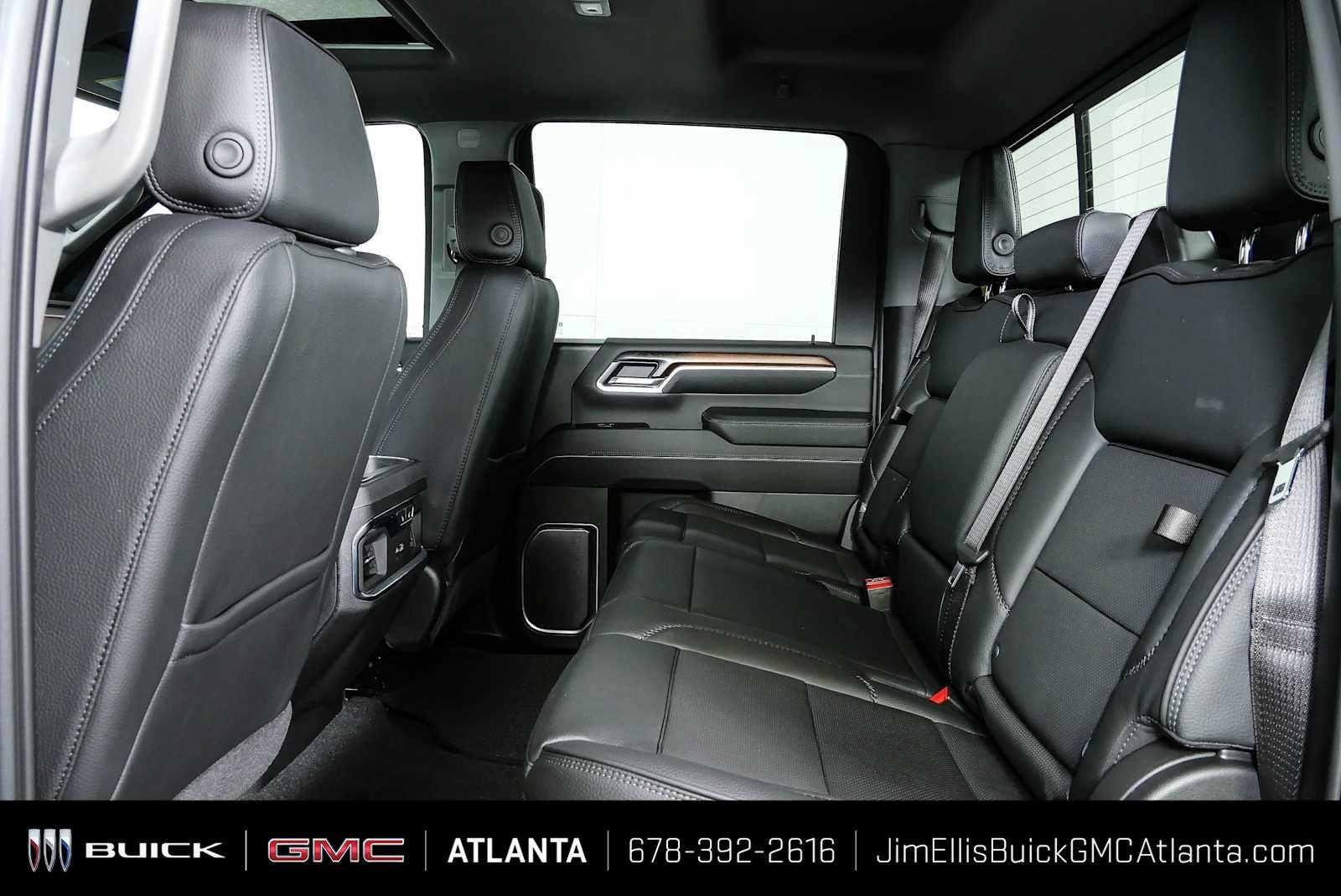 New 2026 GMC Sierra 2500 Denali w/ Denali Reserve Package AWD/4WD image 19