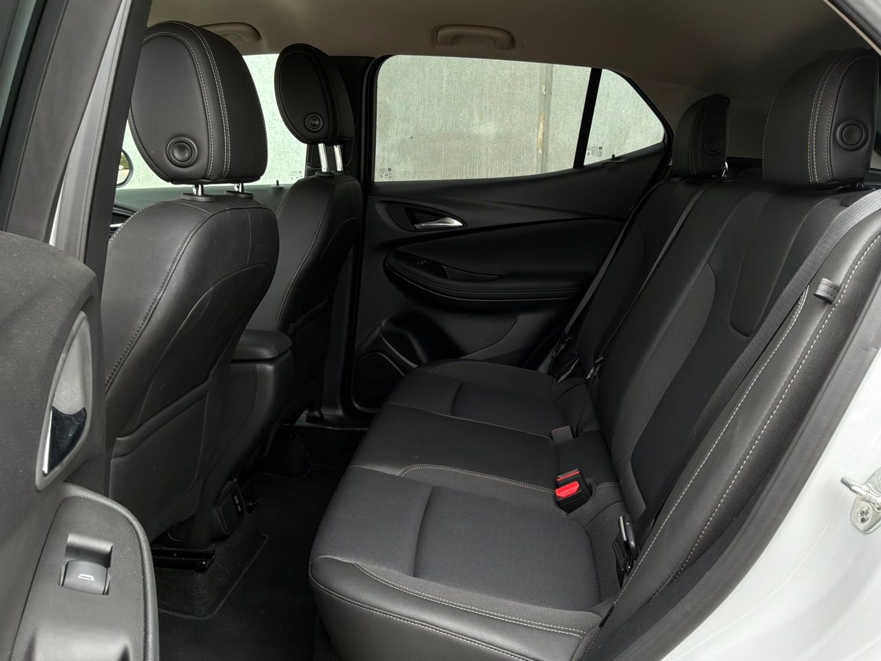 Used 2025 Buick Encore GX Preferred image 11