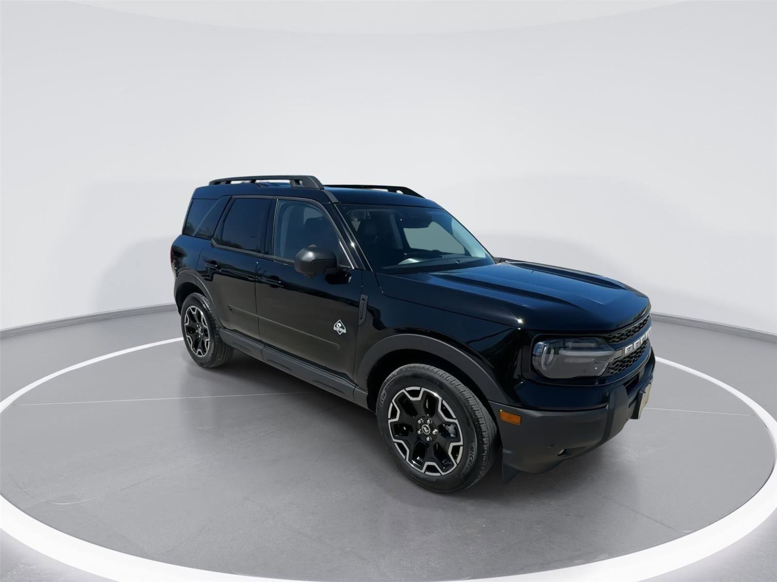 Certified 2025 Ford Bronco Sport Outer Banks w/ Outer Banks Tech Package+ image 2