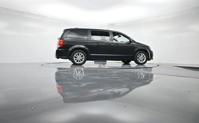 Used 2019 Dodge Grand Caravan SXT image 32