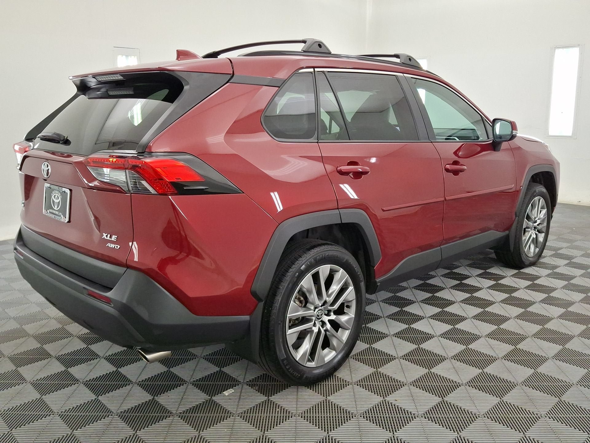 Certified 2023 Toyota RAV4 XLE Premium AWD/4WD image 25