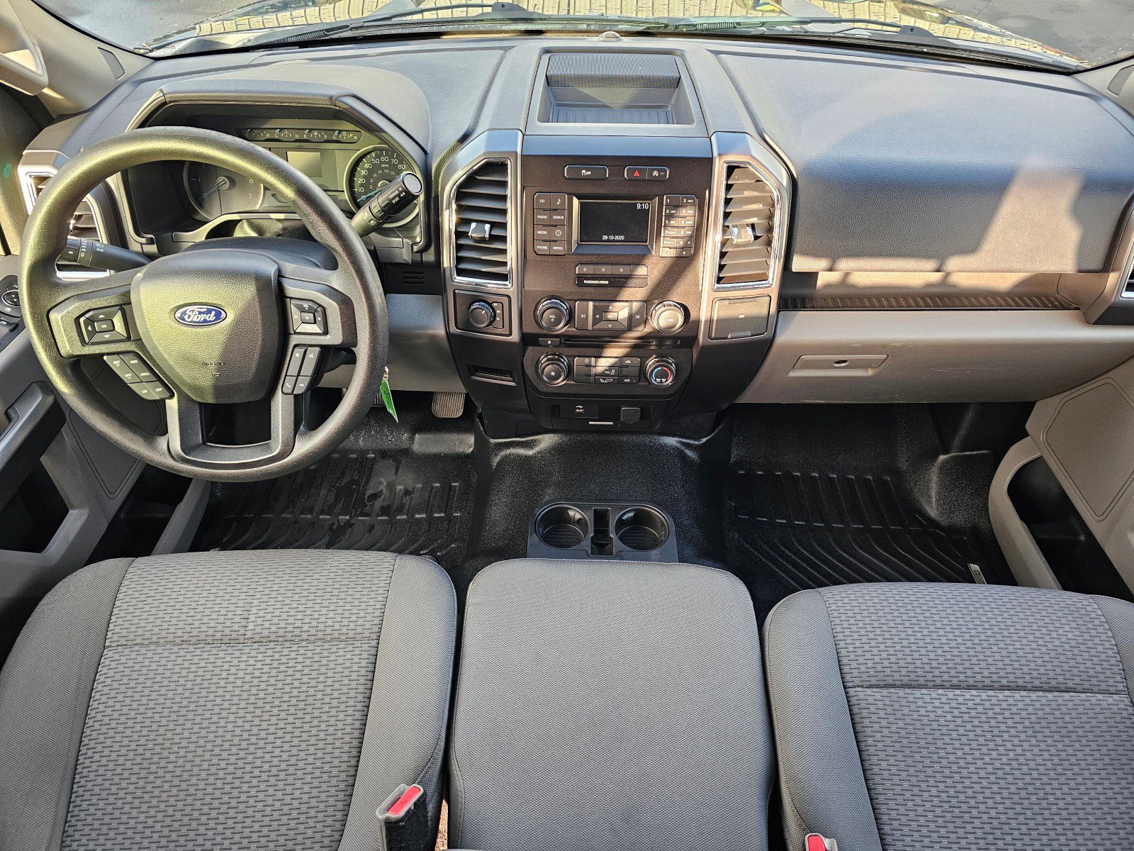 Used 2016 Ford F150 XLT image 25