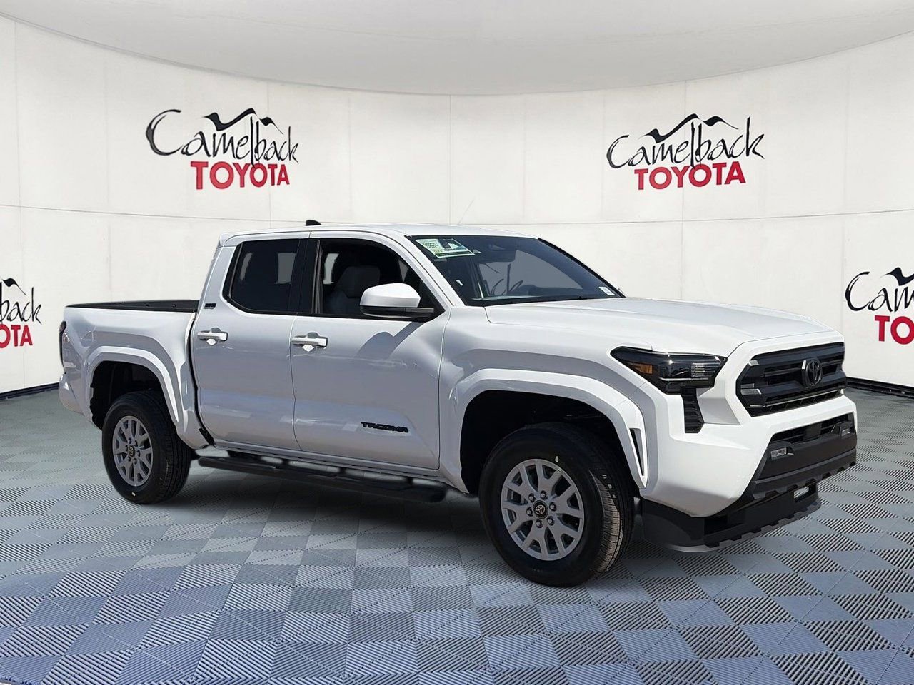 New 2026 Toyota Tacoma SR5 AWD/4WD image 3