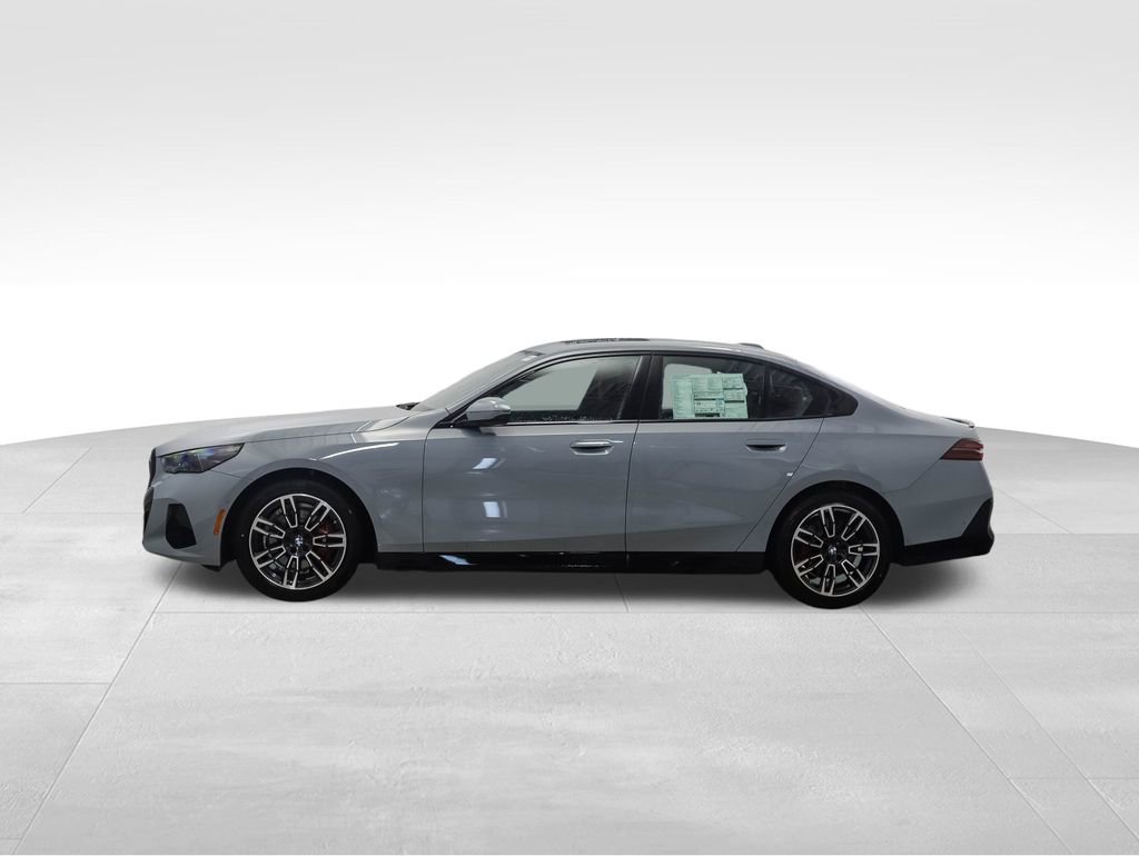 New 2026 BMW 530i xDrive w/ M Sport Package image 2
