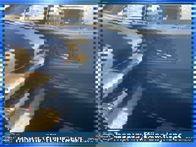 Certified 2023 Toyota Prius XLE image 33