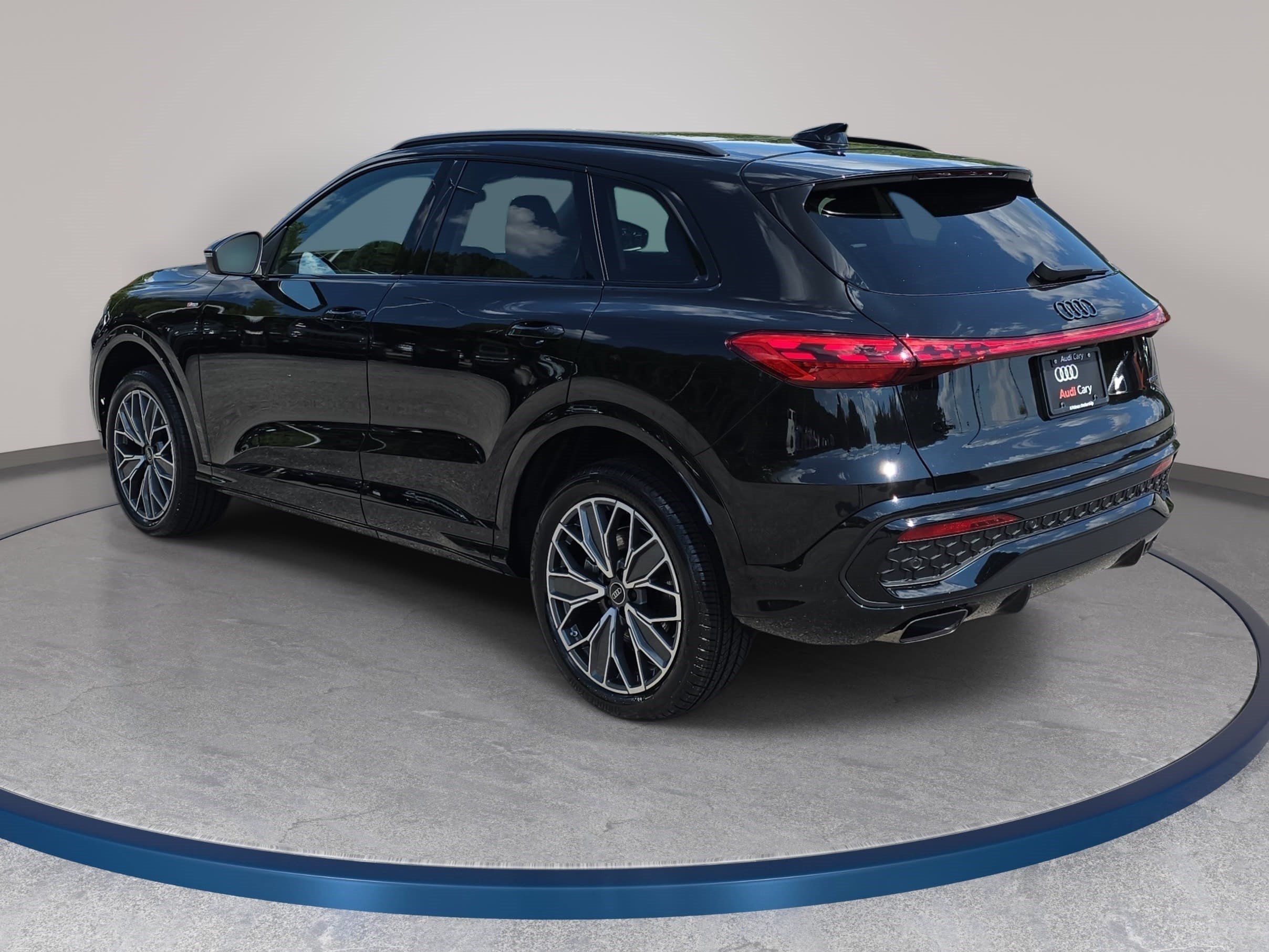 New 2026 Audi Q5 Premium AWD/4WD image 7