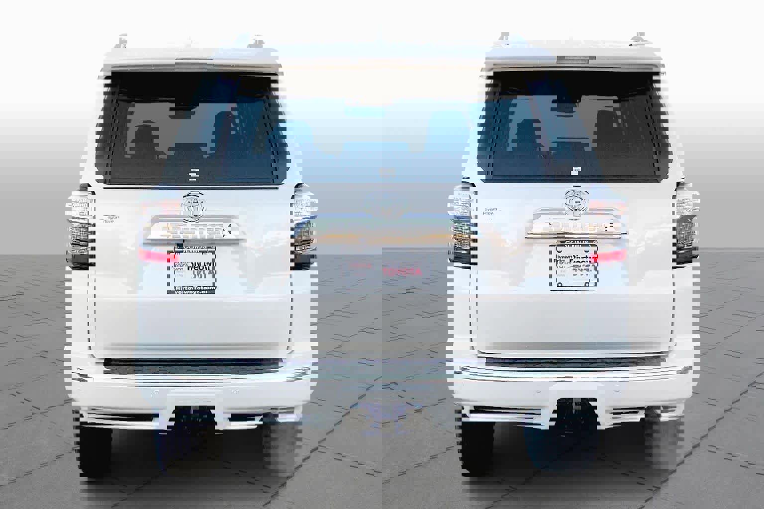 Used 2023 Toyota 4Runner Limited image 4