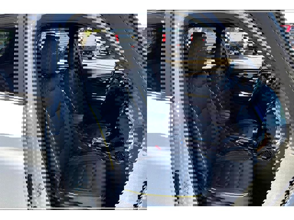 Used 2025 Chevrolet TrailBlazer ACTIV w/ Convenience Package image 7