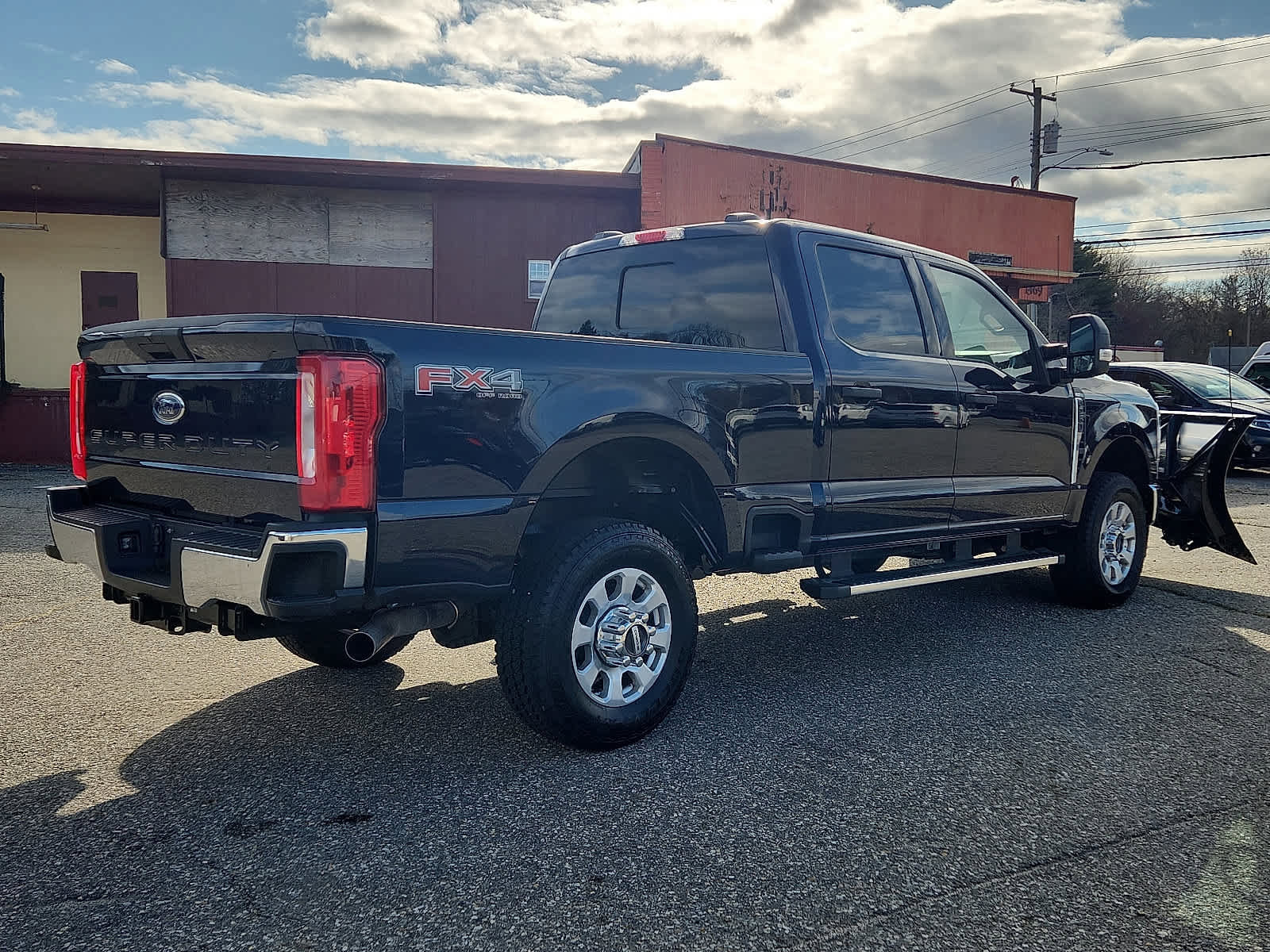 Used 2024 Ford F250 XLT w/ FX4 Off-Road Package image 5