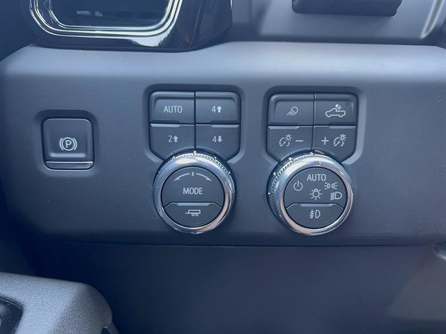 New 2026 GMC Sierra 1500 AT4 w/ Technology Package AWD/4WD image 24