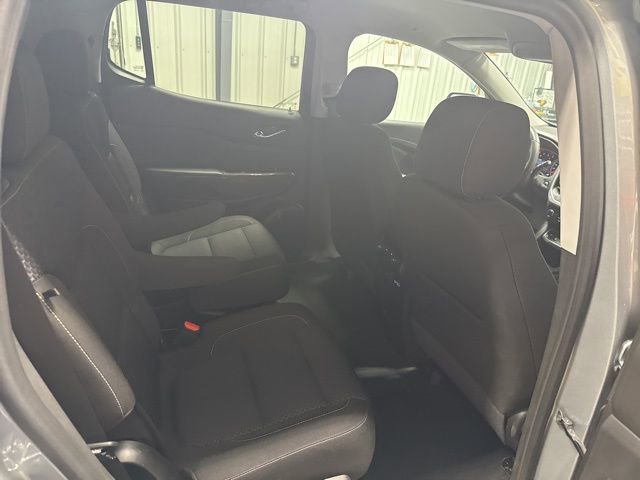 Used 2023 GMC Acadia SLE w/ Driver Convenience Package image 23