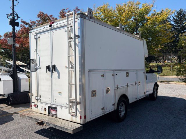 Used 2022 Chevrolet Express 3500 w/ Power Convenience Package RWD image 10