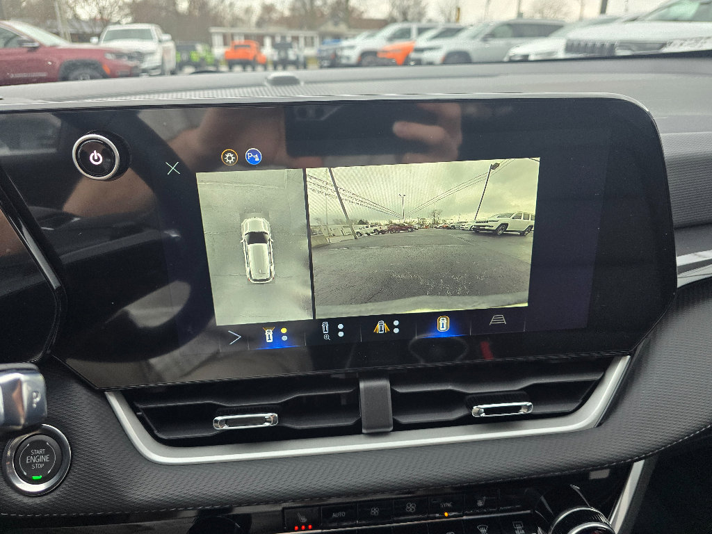 New 2026 Chevrolet Equinox LT w/ Convenience Package II image 11